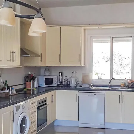 In With Private Swimming Pool, Be Inside Or Outside Holiday home
