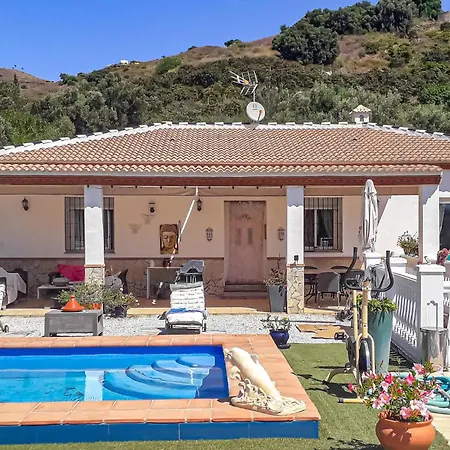 In With Private Swimming Pool, Be Inside Or Outside *